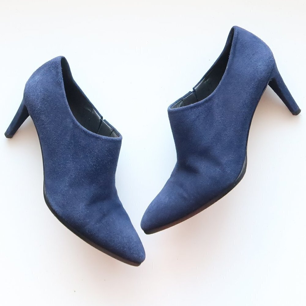 Stuart Weitzman Navy Blue Suede Leather Pointy Toe Heeled Ankle Boots Booties 9